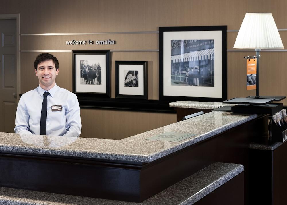 Hampton Inn & Suites Omaha-Downtown Экстерьер фото