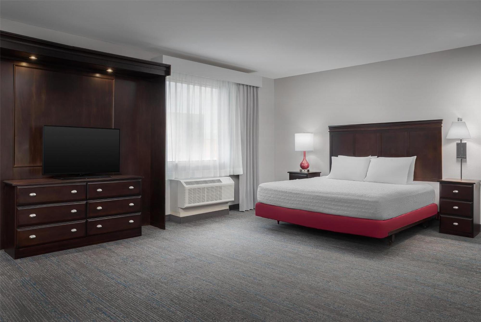 Hampton Inn & Suites Omaha-Downtown Экстерьер фото